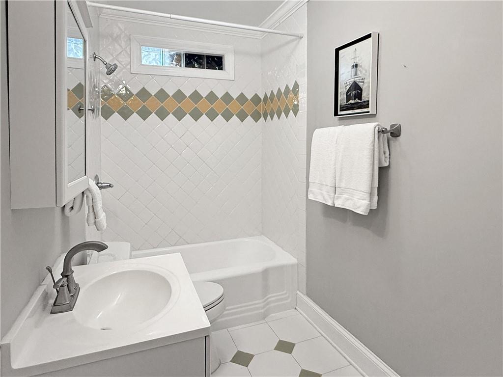 656 Timm Valley Road Northeast Atlanta, GA 30305 - Photo 14 of 19