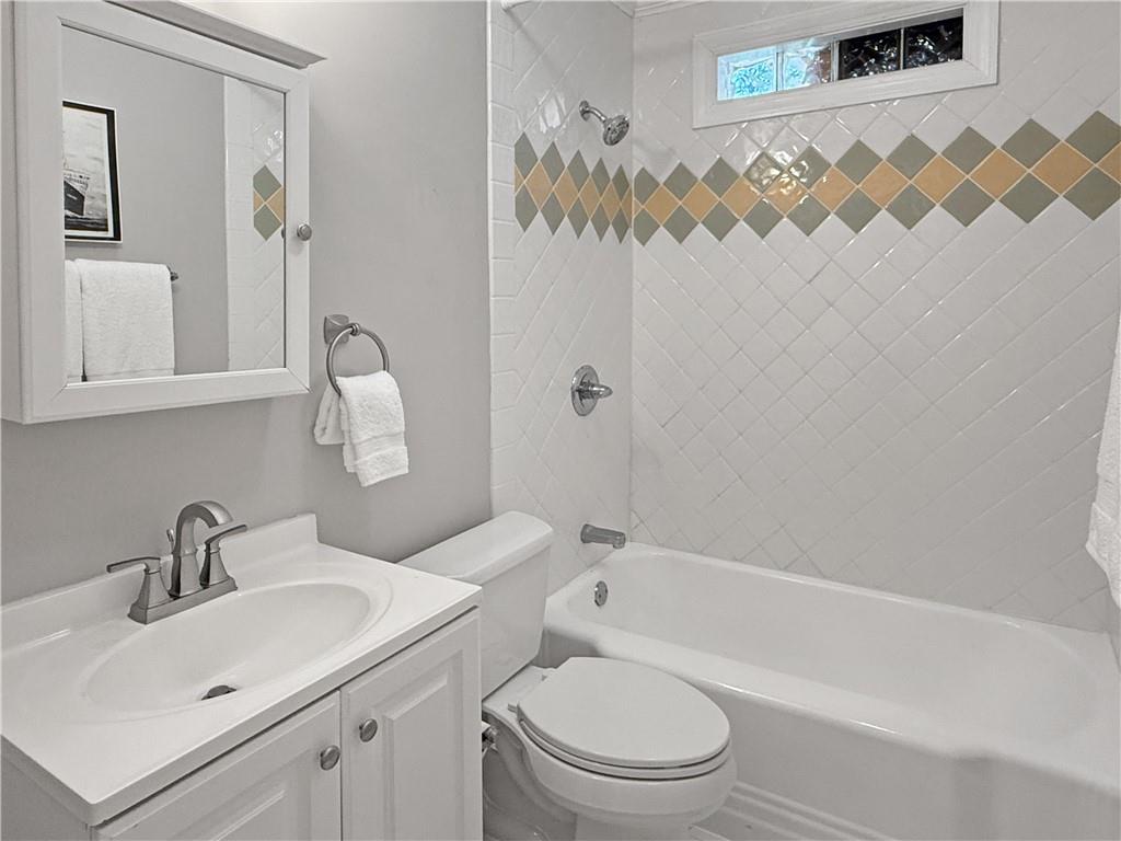 656 Timm Valley Road Northeast Atlanta, GA 30305 - Photo 15 of 19