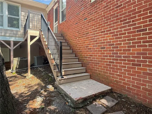$1,850 | 656 Timm Valley Road Northeast, Atlanta, GA 30305