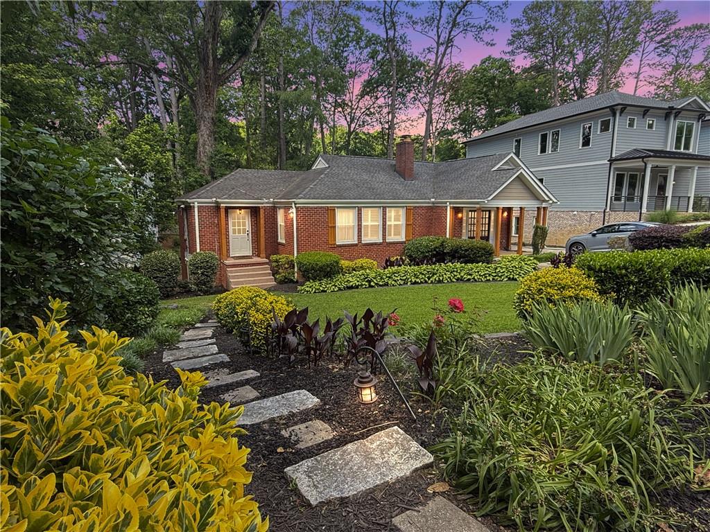 656 Timm Valley Road Northeast Atlanta, GA 30305 - Photo 2 of 19