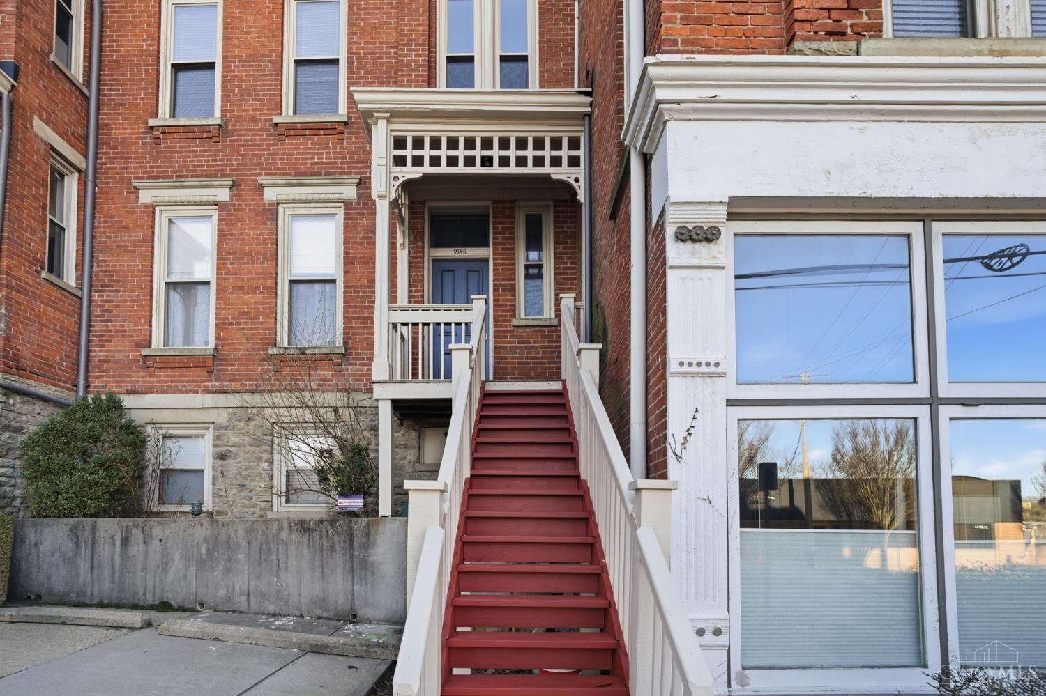 2156 Gilbert Avenue, Unit B Cincinnati, OH 45206 - Photo 2 of 20