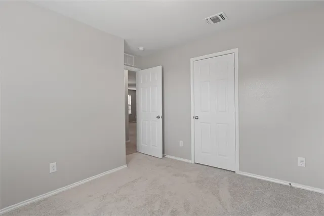 $275,000 | 113 Kildeer Pass, Jarrell, TX 76537