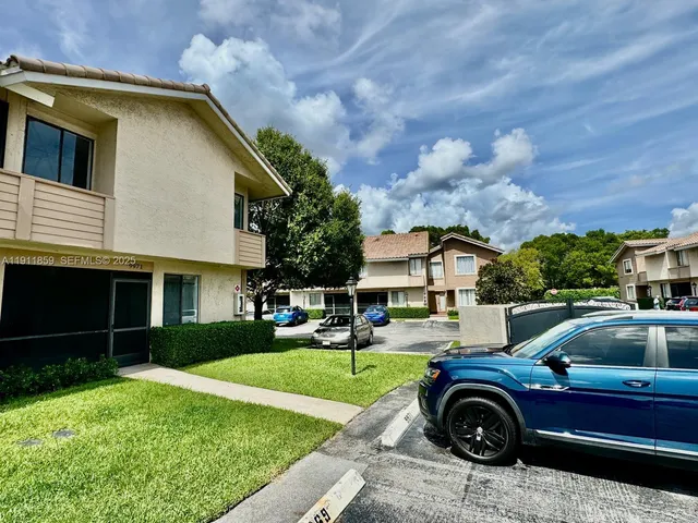 $3,200 | 9971 West Atlantic Boulevard, Unit 9971, Coral Springs, FL 33071