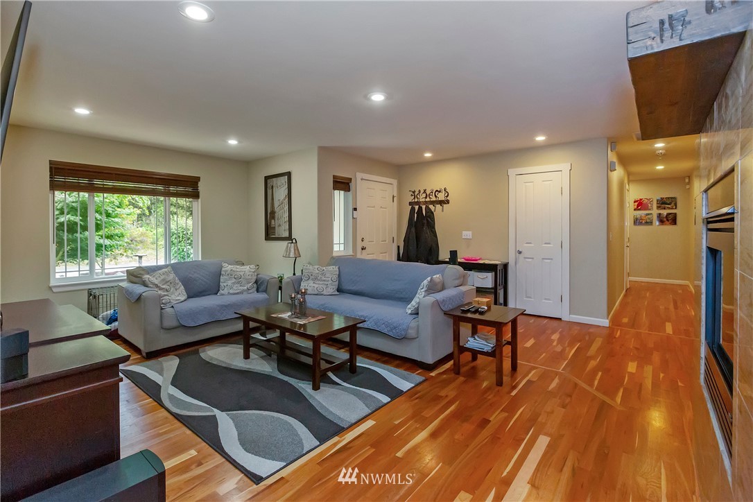 15022 Sidney Road Southwest Port Orchard, WA 98367 - Photo 11 of 33 Gallery Image 11