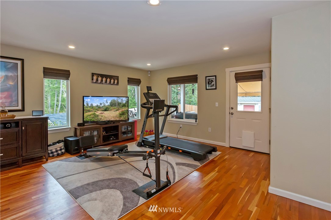 15022 Sidney Road Southwest Port Orchard, WA 98367 - Photo 12 of 33 Gallery Image 12