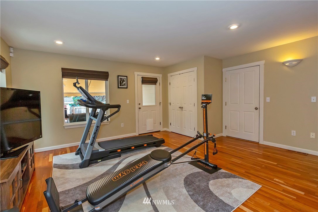 15022 Sidney Road Southwest Port Orchard, WA 98367 - Photo 13 of 33 Gallery Image 13