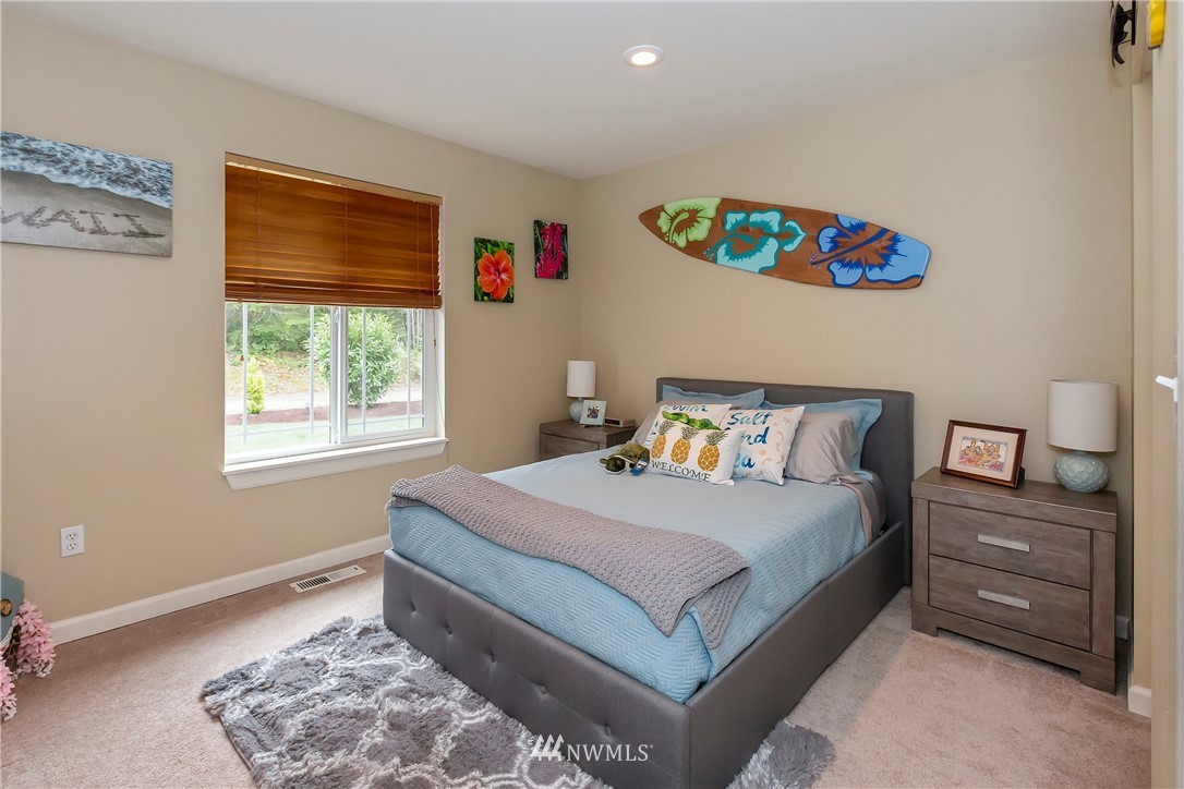 15022 Sidney Road Southwest Port Orchard, WA 98367 - Photo 17 of 33 Gallery Image 17