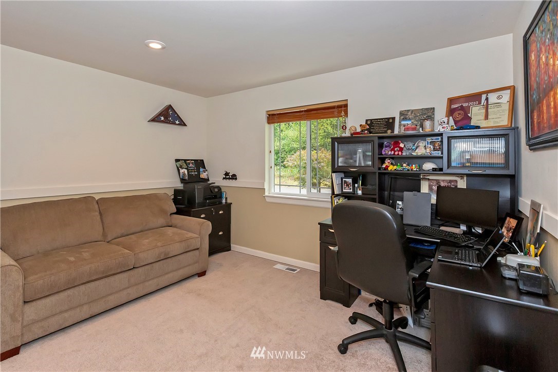 15022 Sidney Road Southwest Port Orchard, WA 98367 - Photo 20 of 33 Gallery Image 20