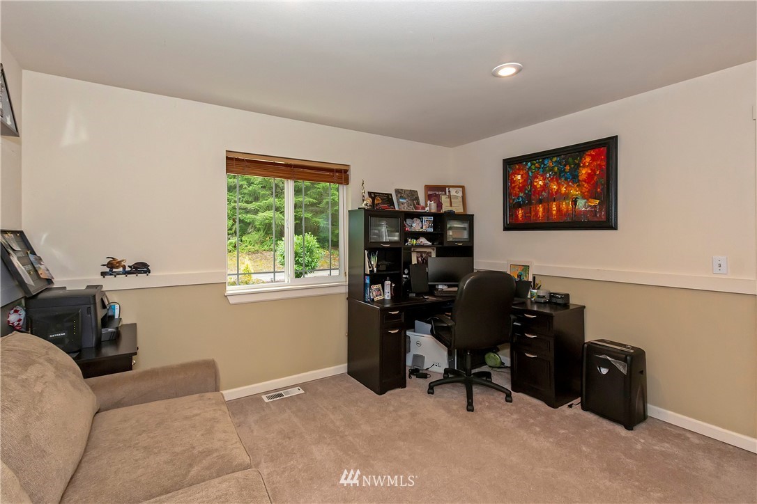 15022 Sidney Road Southwest Port Orchard, WA 98367 - Photo 21 of 33 Gallery Image 21