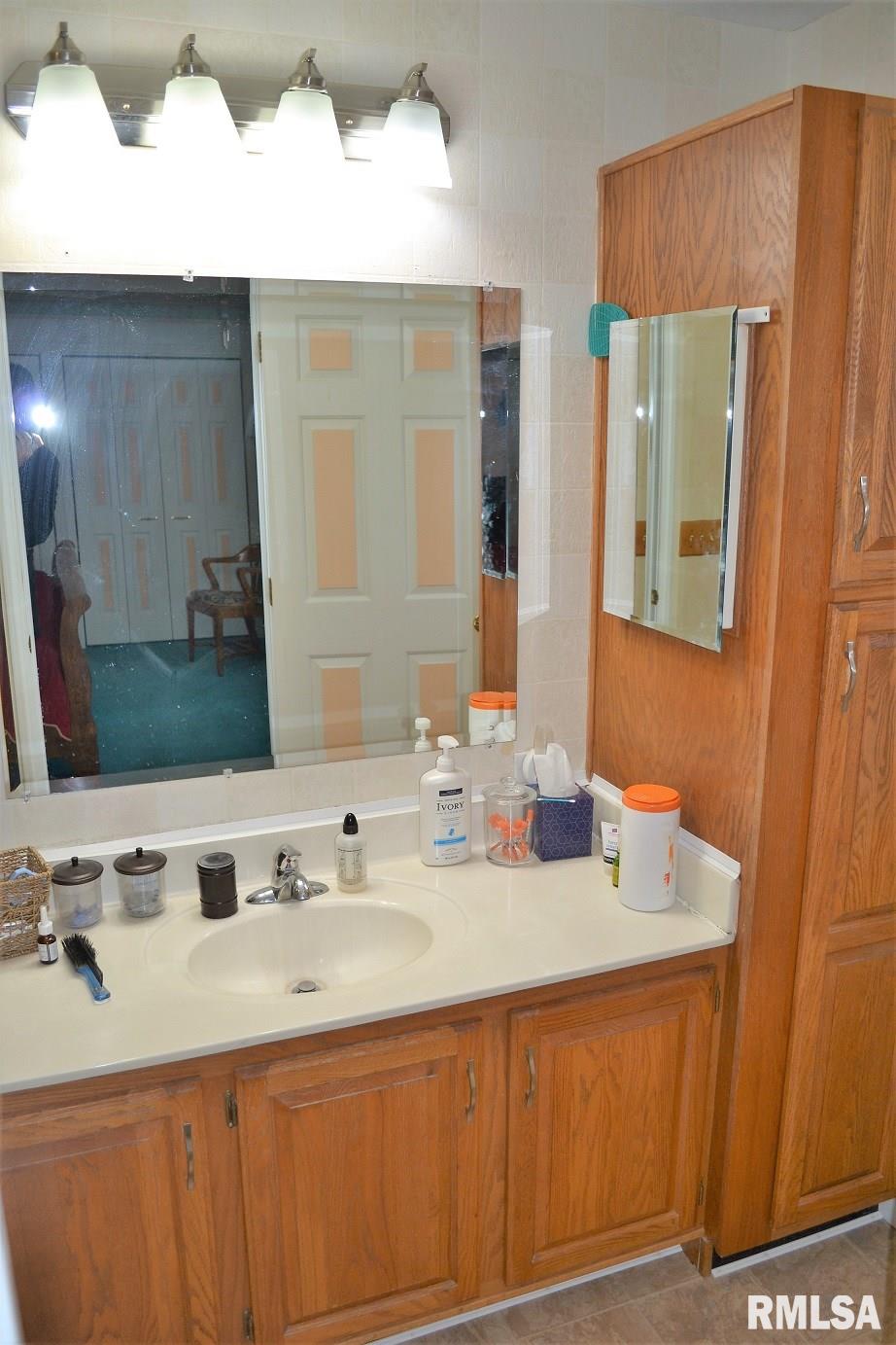 1635 Matson Road Jacksonville, IL 62650 - Photo 22 of 43