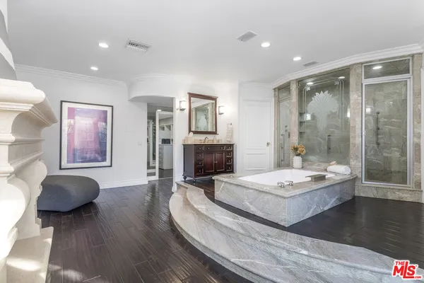 $18,495 | 17230 1/2 Silver Lane, Encino, CA 91316