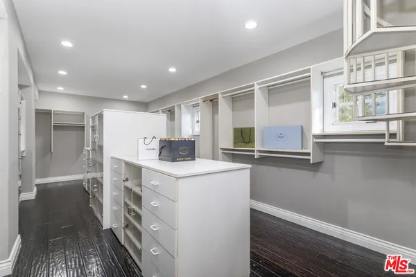 $18,495 | 17230 1/2 Silver Lane, Encino, CA 91316