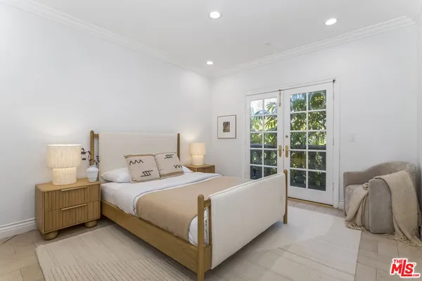 $18,495 | 17230 1/2 Silver Lane, Encino, CA 91316