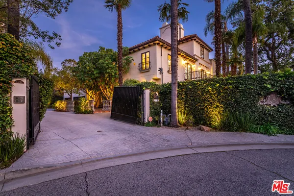 $18,495 | 17230 1/2 Silver Lane, Encino, CA 91316