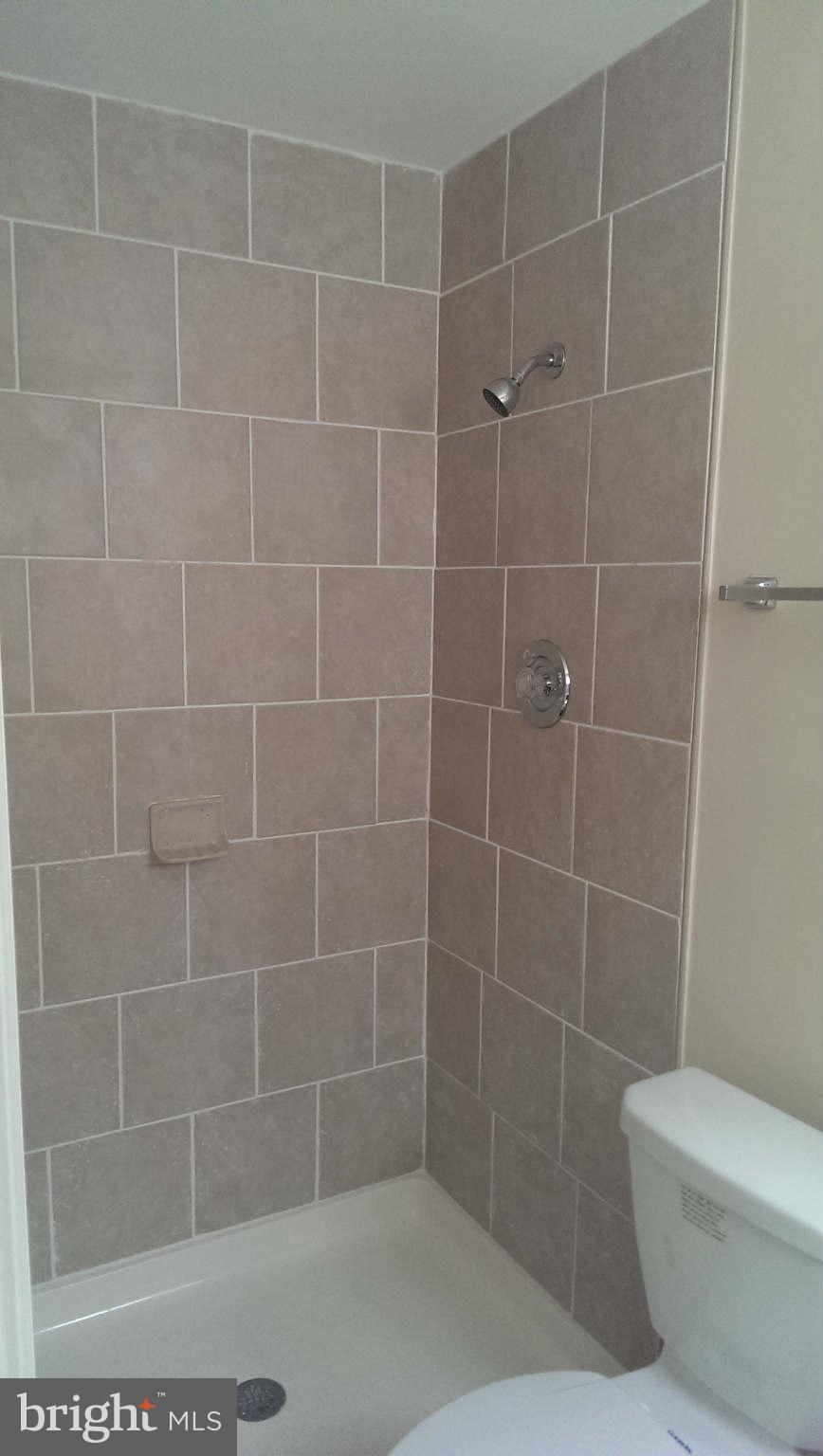411 Eisner Street Silver Spring, MD 20901 - Photo 19 of 26 Bath