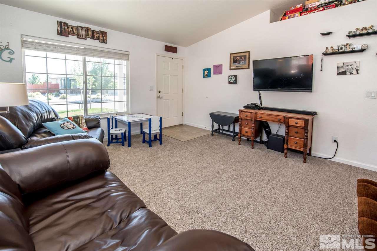 18312 Quarry Court Reno, NV 89508 - Photo 9 of 23 Photo 9
