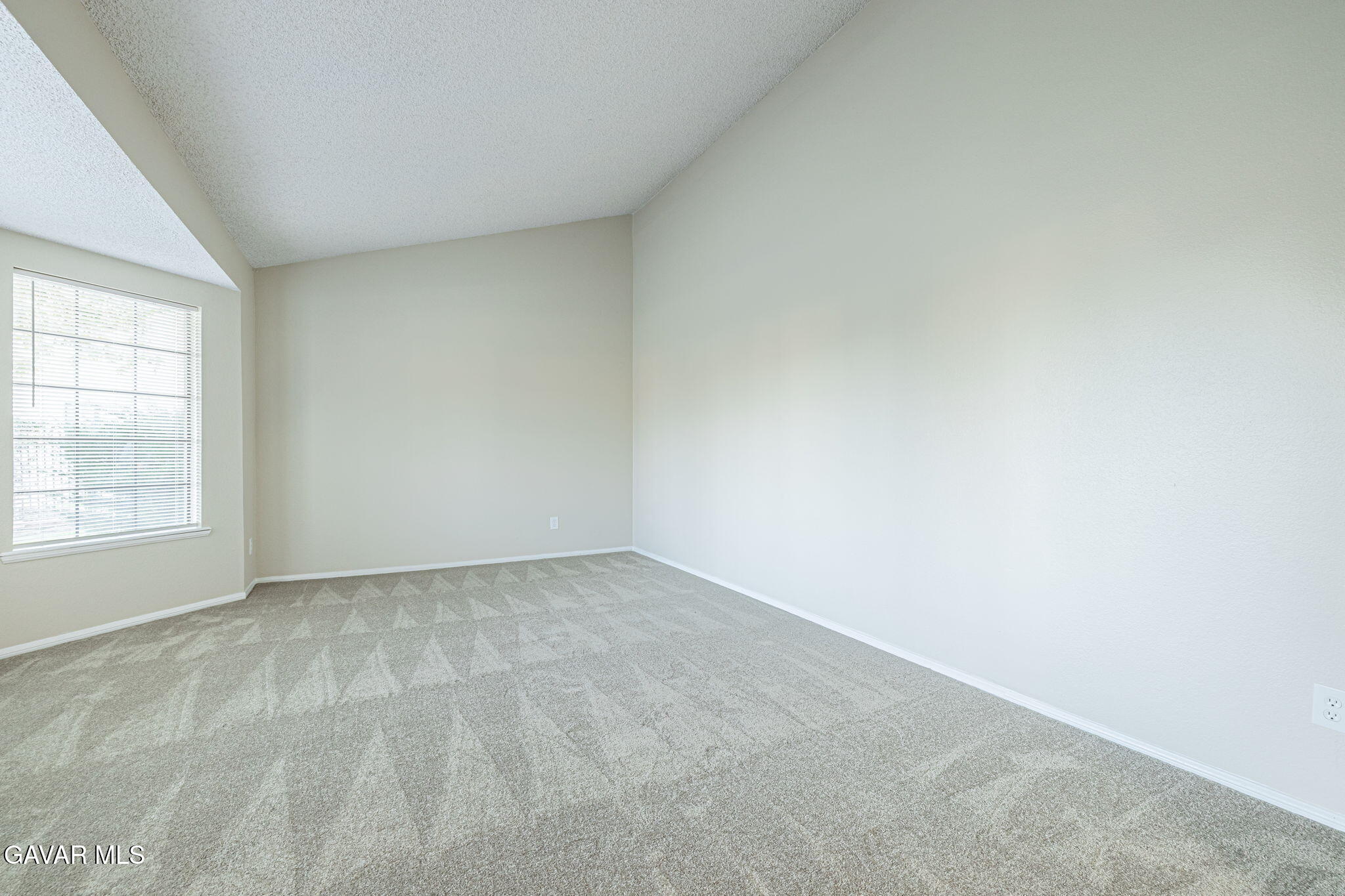 1201 Camran Avenue Lancaster, CA 93535 - Photo 15 of 49 11-web-or-mls-AVOH--17