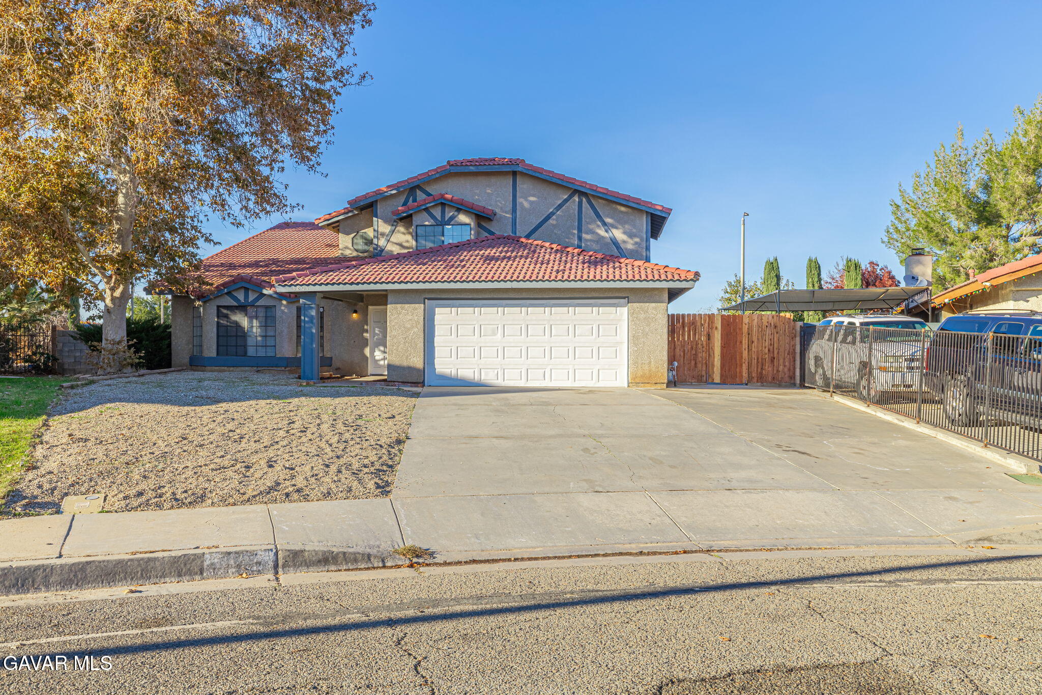 1201 Camran Avenue Lancaster, CA 93535 - Photo 29 of 49 front view of a house with a pathway