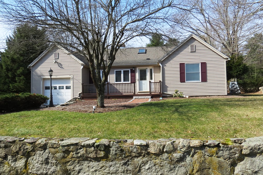 53 Lakeview Road Foxboro, MA 02035 - Photo 1 of 23 Gallery Image 1