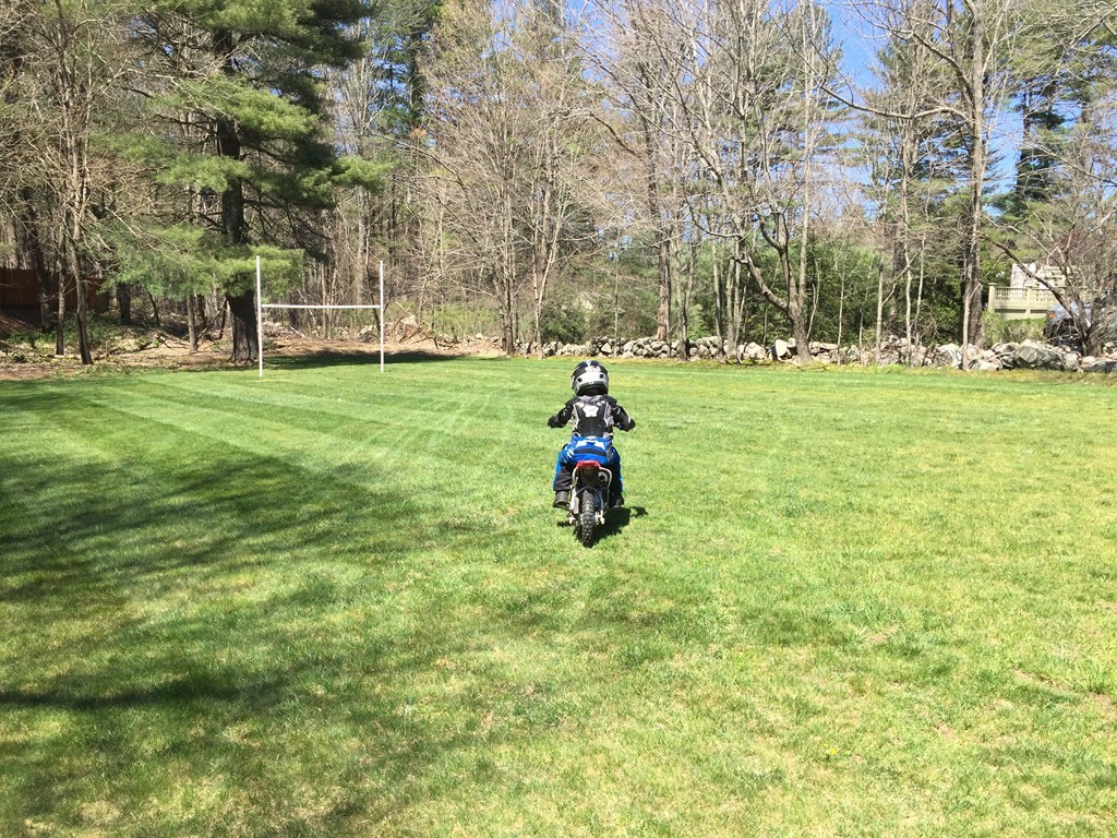 53 Lakeview Road Foxboro, MA 02035 - Photo 4 of 23 Gallery Image 4