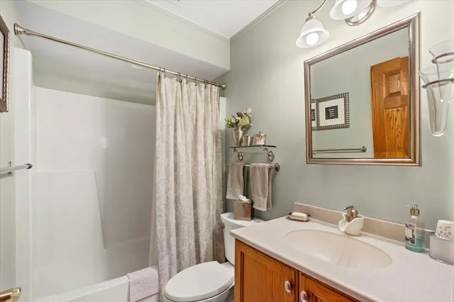 $340,000 | 3705 Anne Street, McHenry, IL 60050