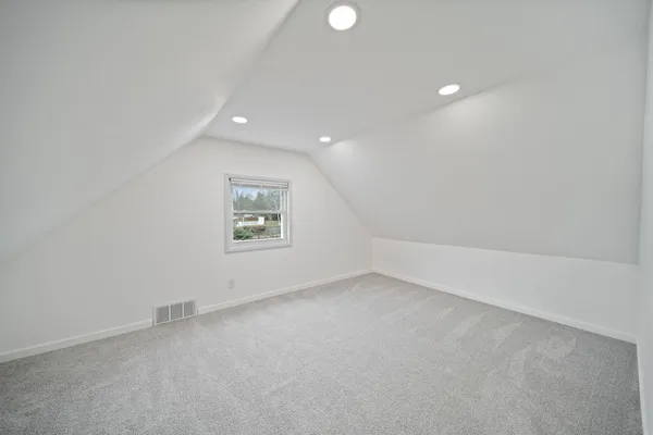 $390,000 | 28W686 Townline Road, Warrenville, IL 60555