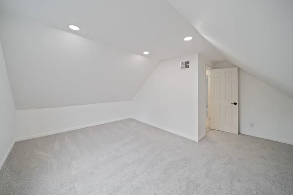 $390,000 | 28W686 Townline Road, Warrenville, IL 60555
