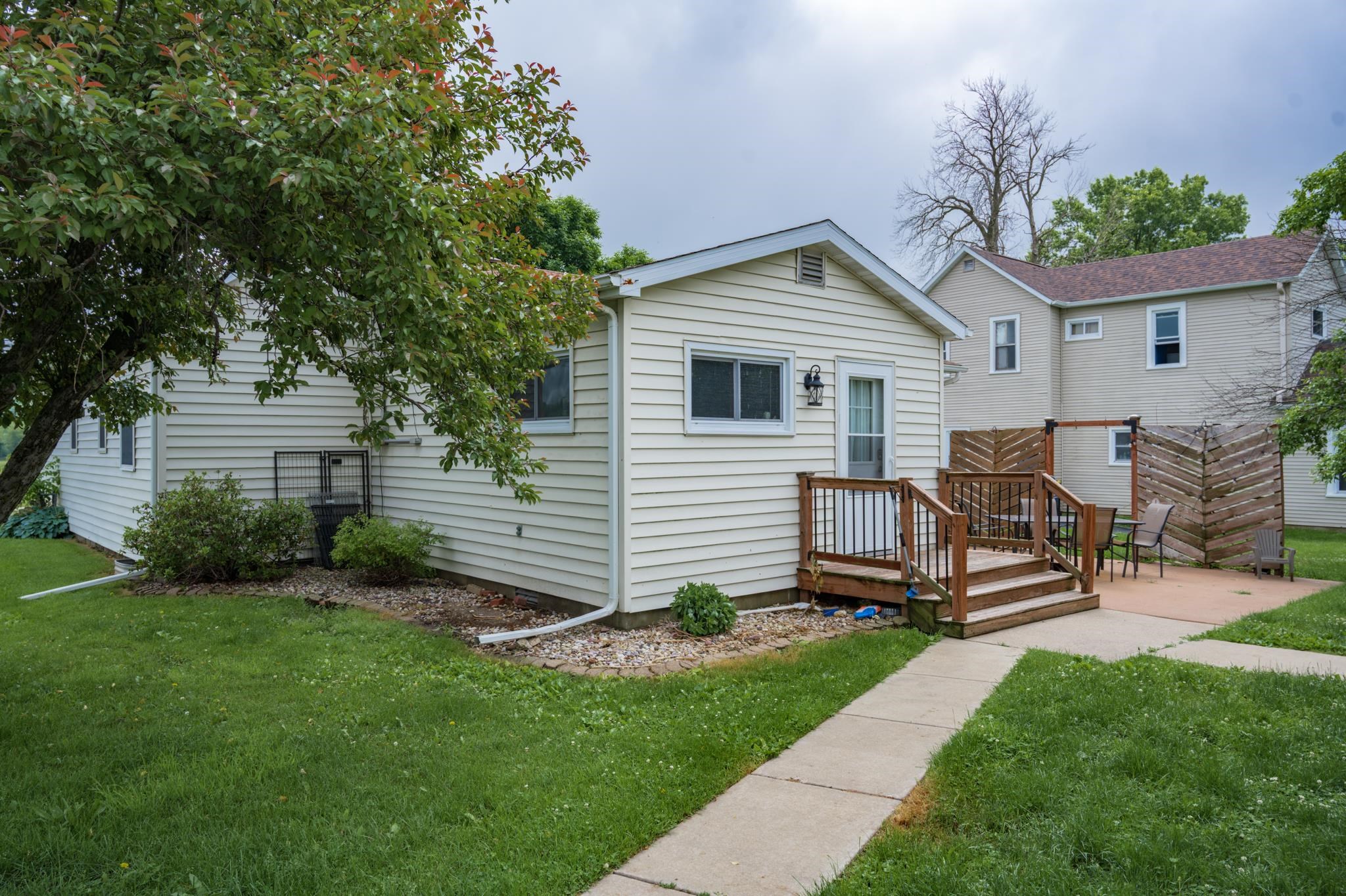 1313 2nd Main Street Elroy, WI 53929 - Photo 8 of 77