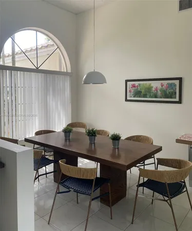 $7,400 | 3066 Lakewood Circle, Unit 3066, Weston, FL 33332