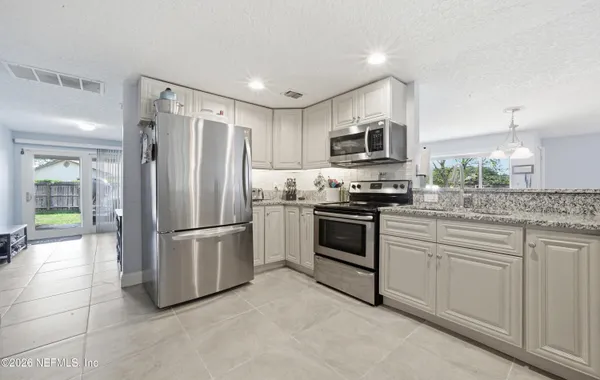 $1,900 | 972 Dostie Circle, Orange Park, FL 32065