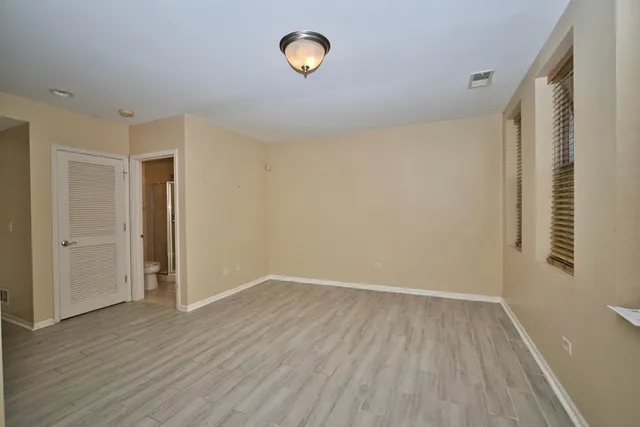 $439,000 | 353 East Eastgate Place, Chicago, IL 60616