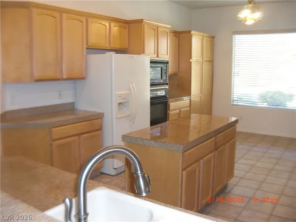 $3,300 | 9 Morninglow Pass, Henderson, NV 89052
