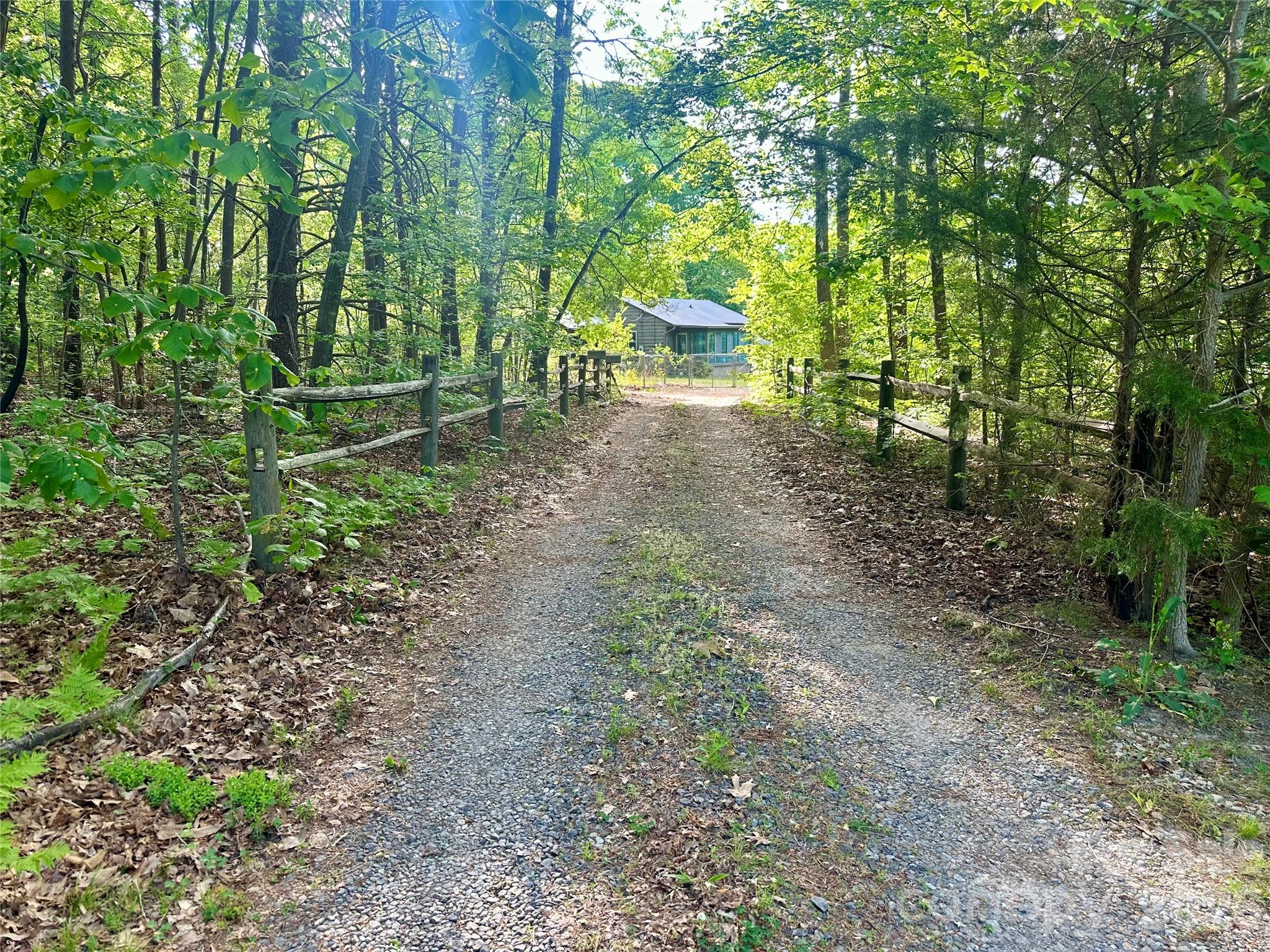 3202 Puetts Chapel Road Dallas, NC 28034 - Photo 2 of 19