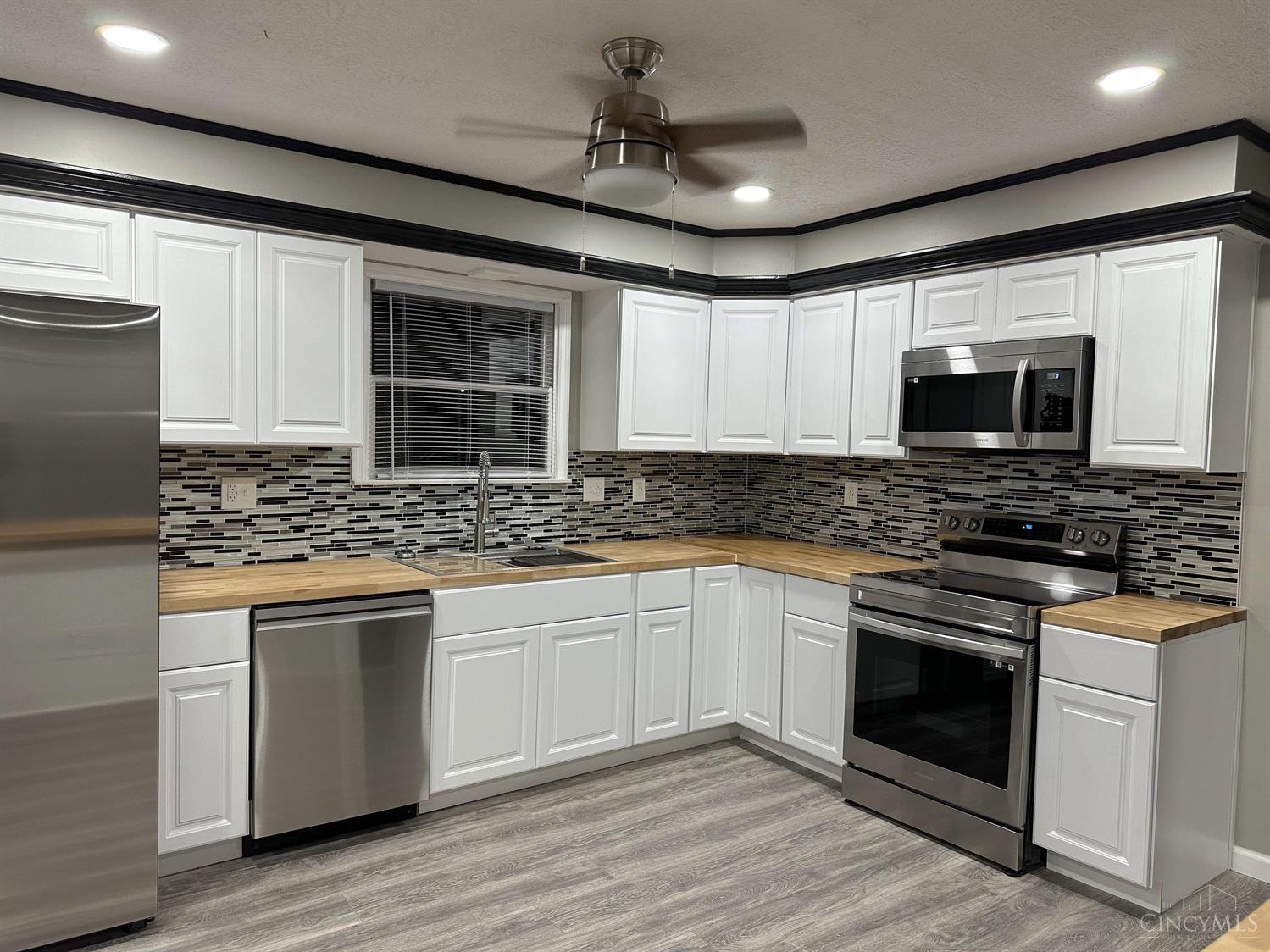 1409 Locust Lake Road Amelia, OH 45102 - Photo 15 of 29 Gallery Image 15