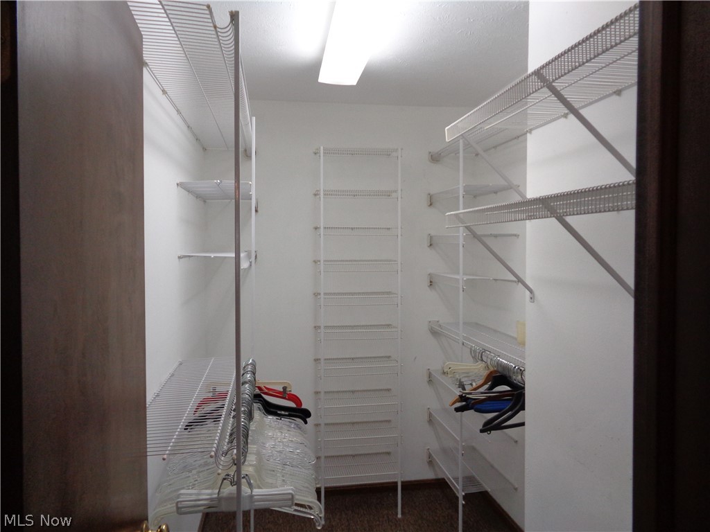 13871 Watt Road Novelty, OH 44072 - Photo 22 of 32 Gallery Image 22