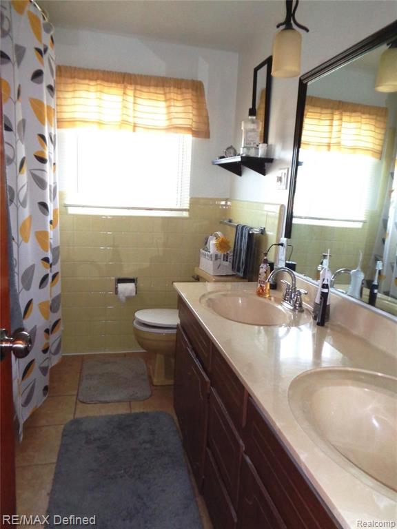 40928 Pickett Ridge Road Sterling Heights, MI 48313 - Photo 19 of 23