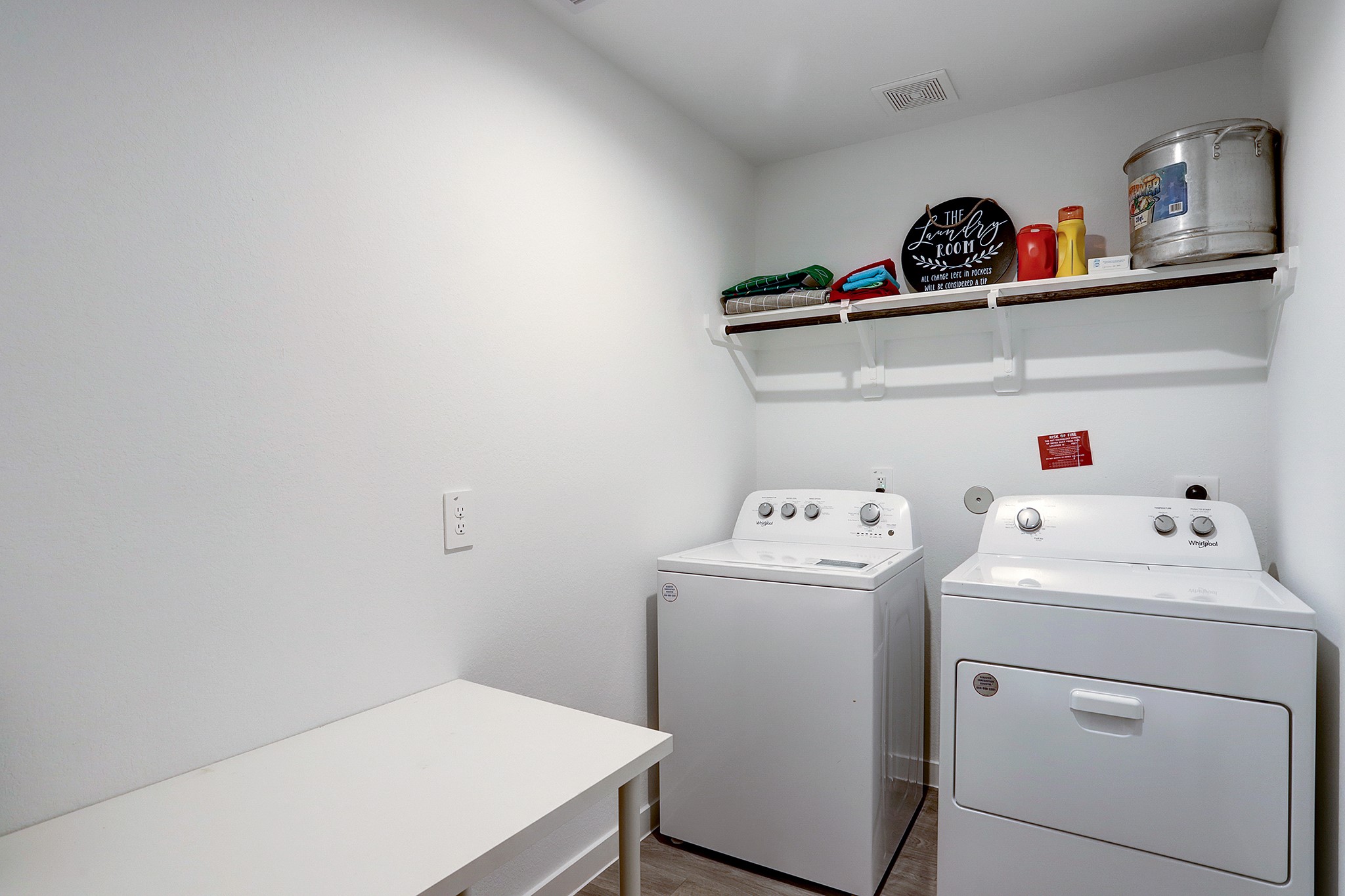 3838 Beltingham Bend Way Fulshear, TX 77441 - Photo 15 of 22 a utility room with dryer and washer