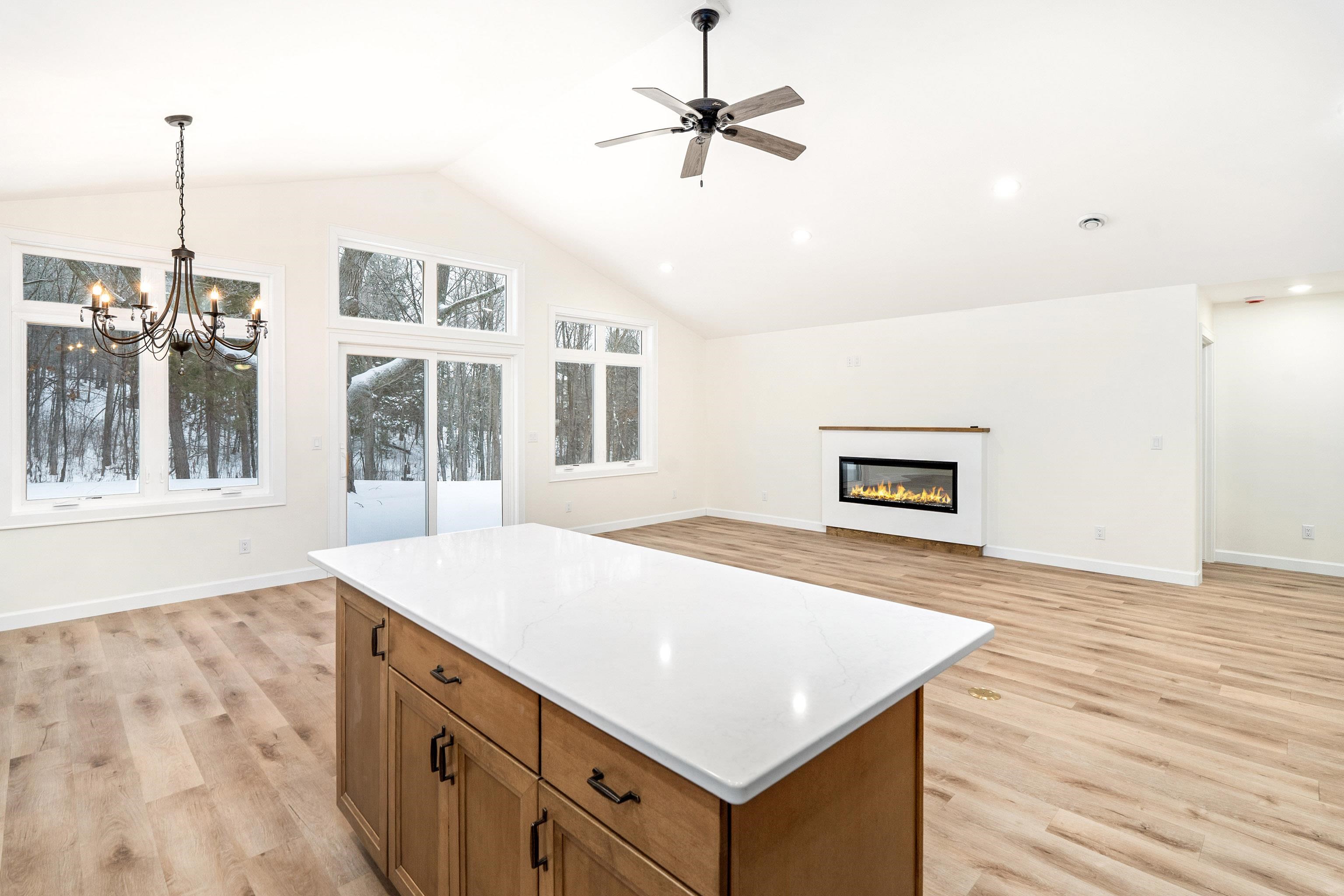 1804 Rice Lake Road Duluth, MN 55811 - Photo 3 of 29