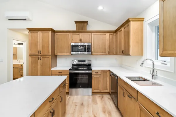 $609,500 | 1804 Rice Lake Road, Duluth, MN 55811