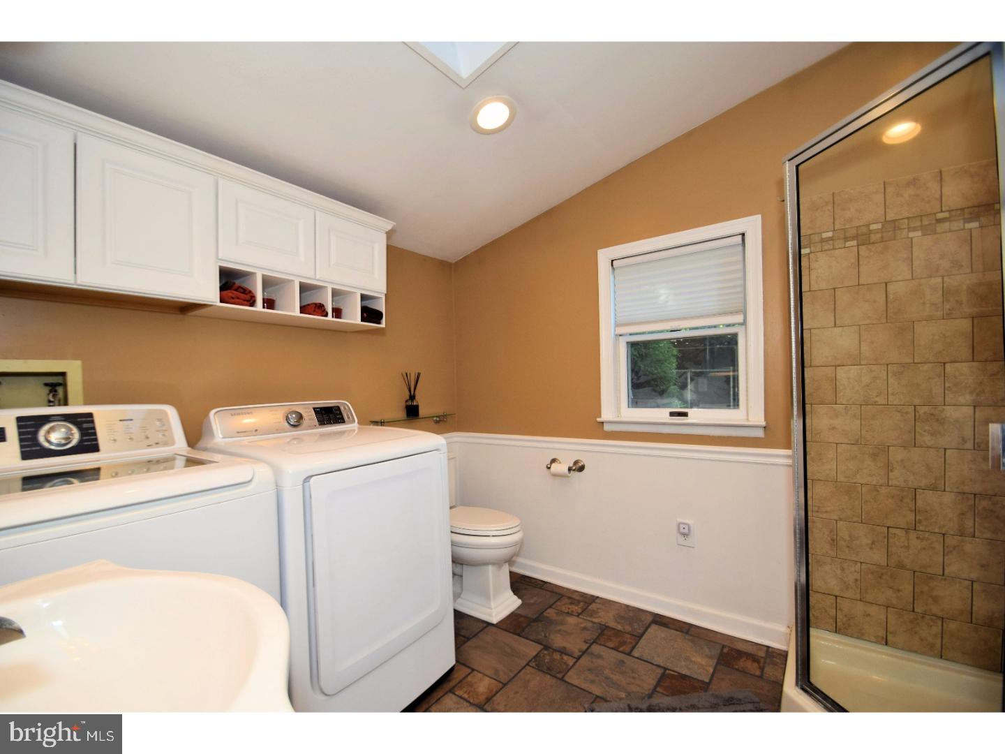 307 Spring Avenue Croydon, PA 19021 - Photo 22 of 25 Laundry Room