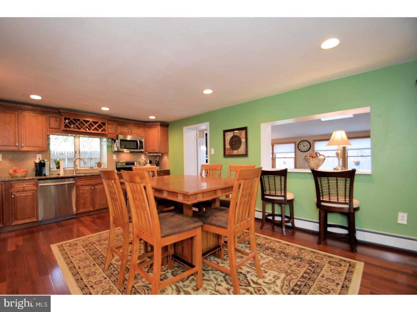 307 Spring Avenue Croydon, PA 19021 - Photo 8 of 25 Dining Room