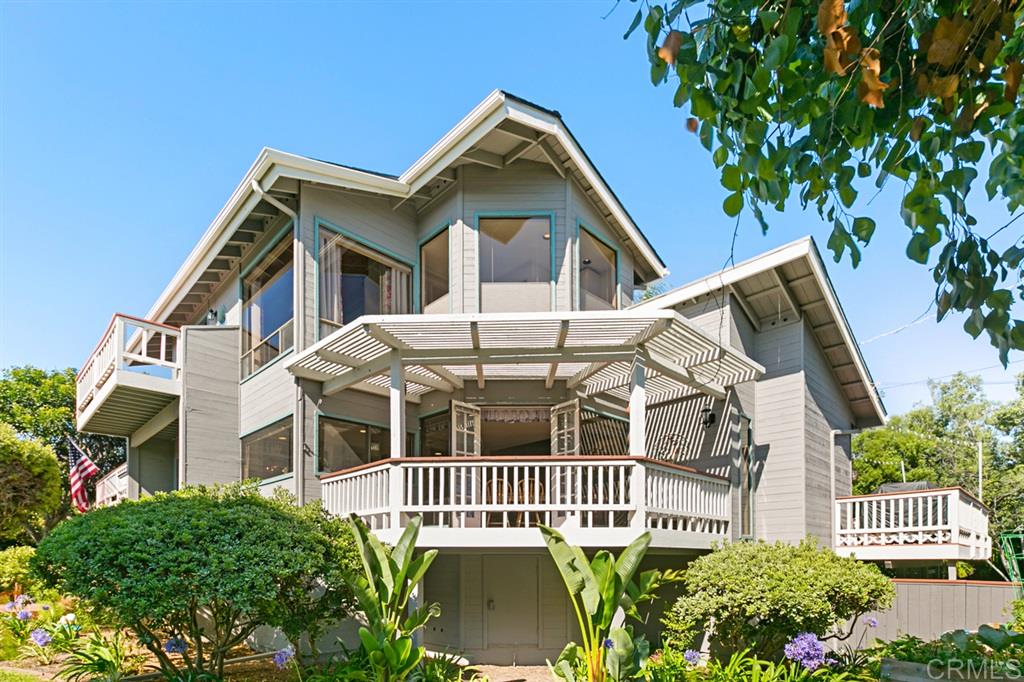 1353 Burgundy Road Encinitas, CA 92024 - Photo 3 of 23
