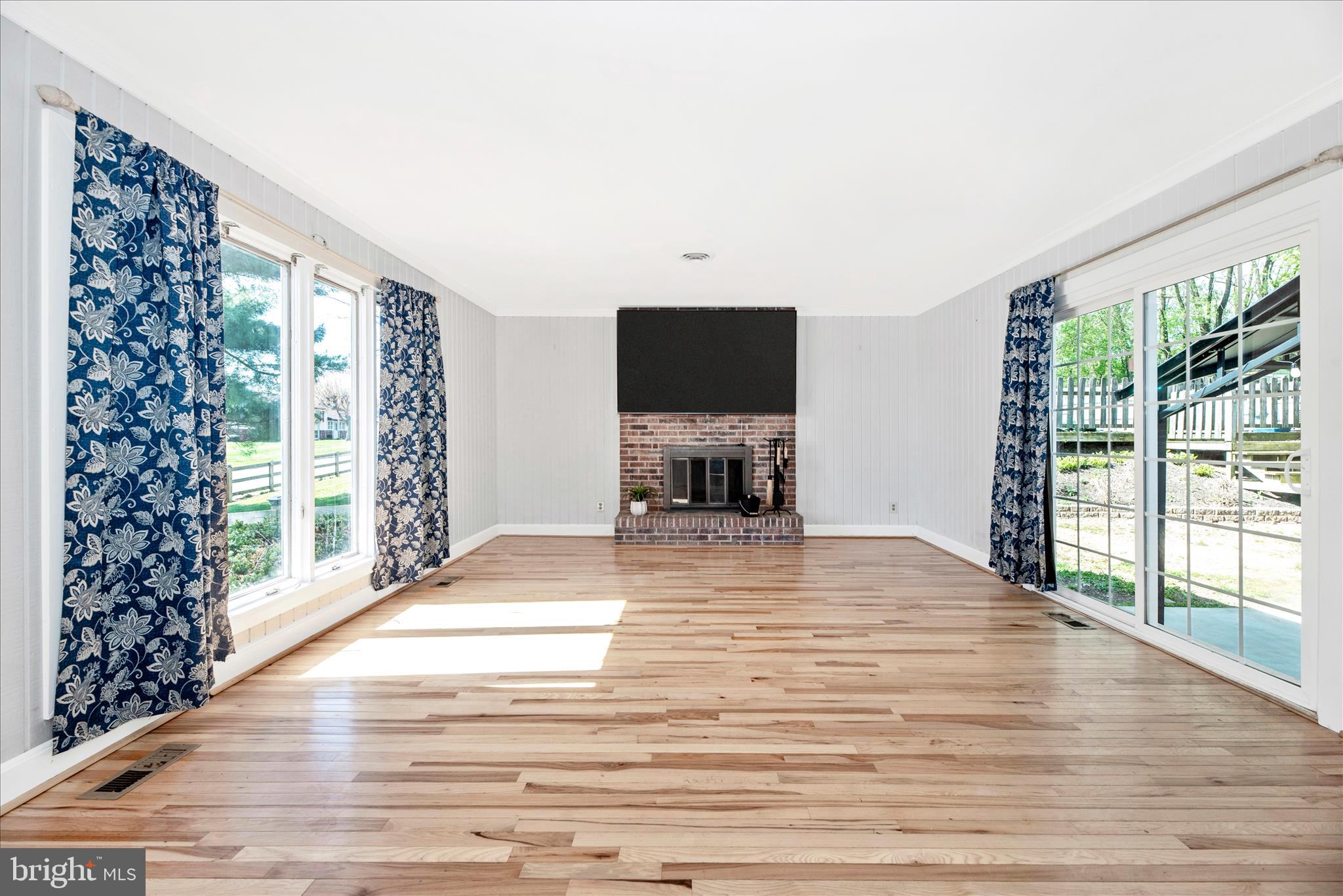 1403 Streaker Road Sykesville, MD 21784 - Photo 24 of 57 Family Room