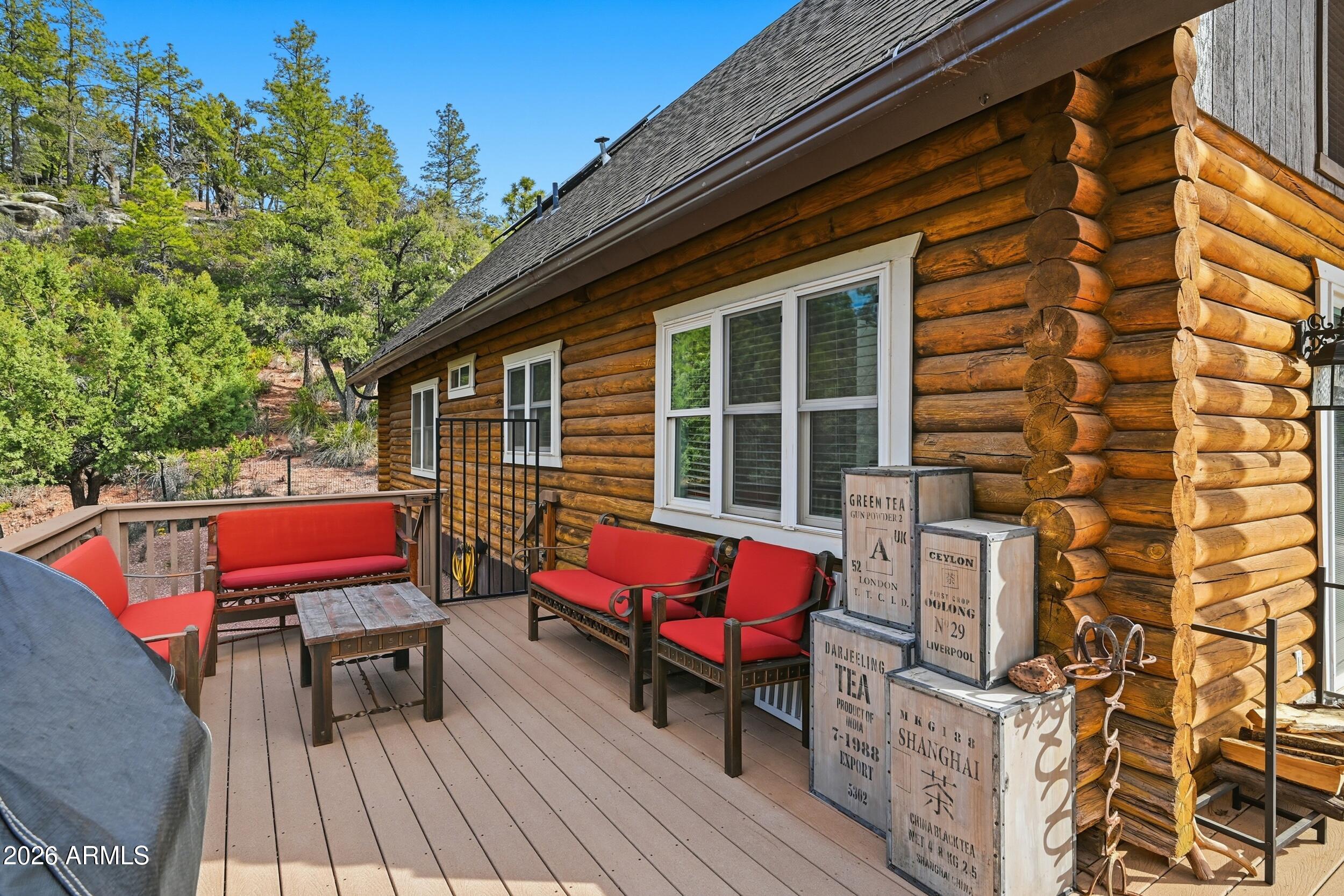 228 East Belluzzi Boulevard Payson, AZ 85541 - Photo 31 of 53 a sitting area with furniture on wooden deck