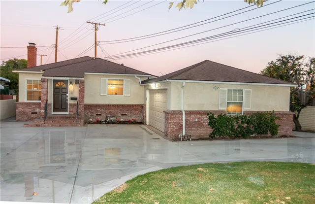 $3,799 | 1112 North Myers Street, Burbank, CA 91506