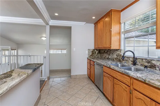 $3,799 | 1112 North Myers Street, Burbank, CA 91506