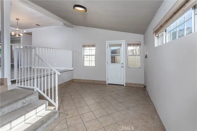 $3,799 | 1112 North Myers Street, Burbank, CA 91506