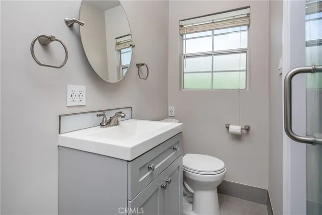 $3,799 | 1112 North Myers Street, Burbank, CA 91506