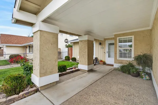 $489,900 | 5932 Birchglade Way, Citrus Heights, CA 95621