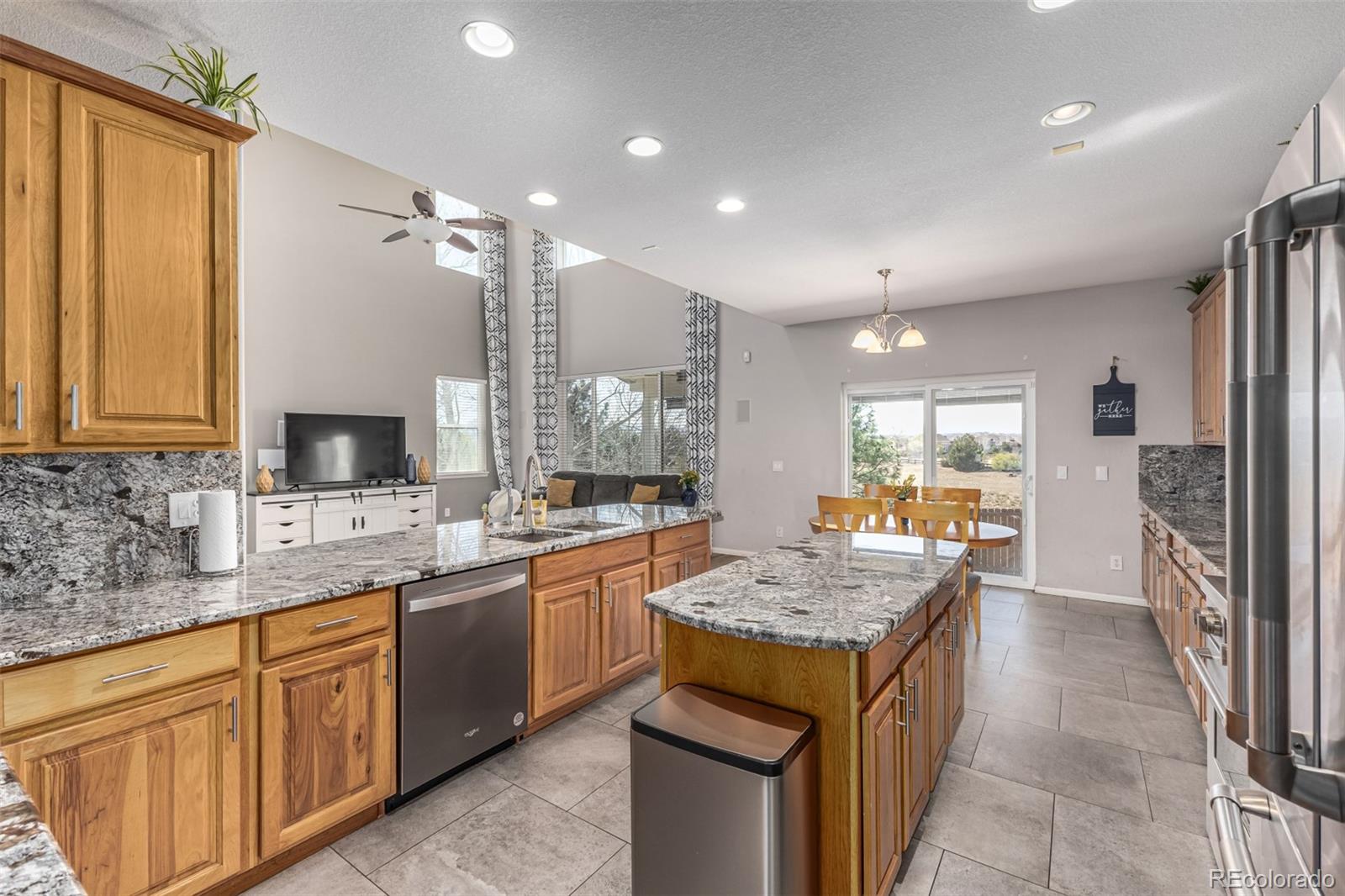 15085 Fillmore Way Thornton, CO 80602 - Photo 19 of 50